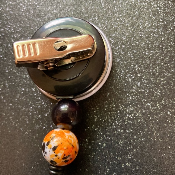 Halloween Haunted House ID Badge Reel w/Beads - Picture 3 of 3